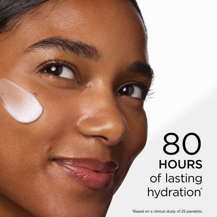 Woman applying Eight Hour® Cream Ultimate Repair Moisturiser to her cheek with claims